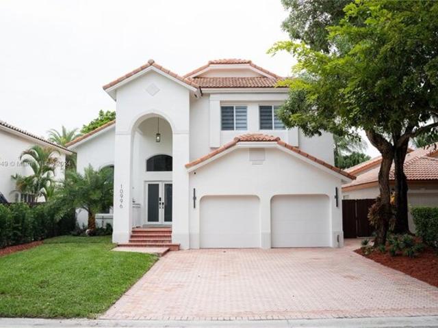 House for sale in Doral