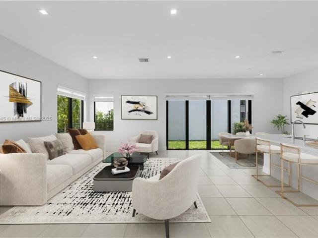 House for sale in Doral