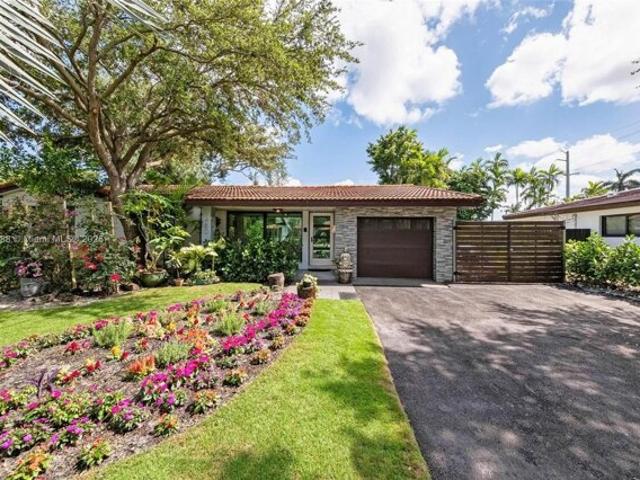 House for sale in El Portal
