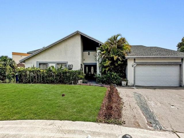 House for sale in Lauderhill