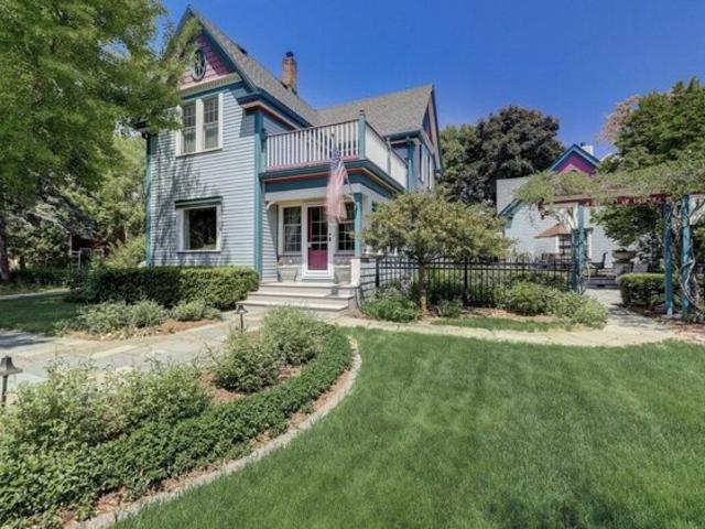 House for sale in Cedarburg House for sale in Cedarburg