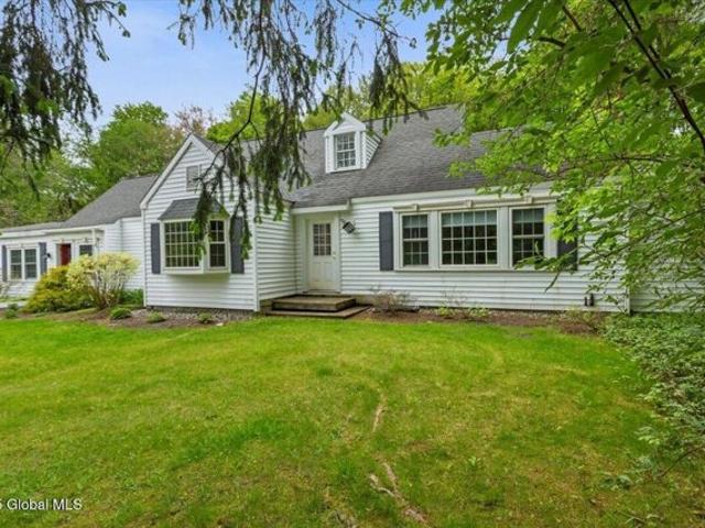 House for sale in West Sand Lake