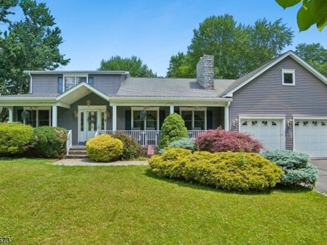House for sale in Cedar Knolls, New Jersey