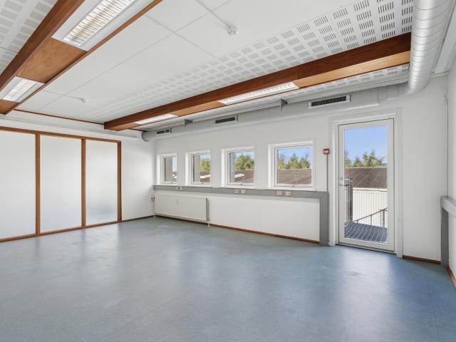 Erhvervsejendom til leje i Brøndby