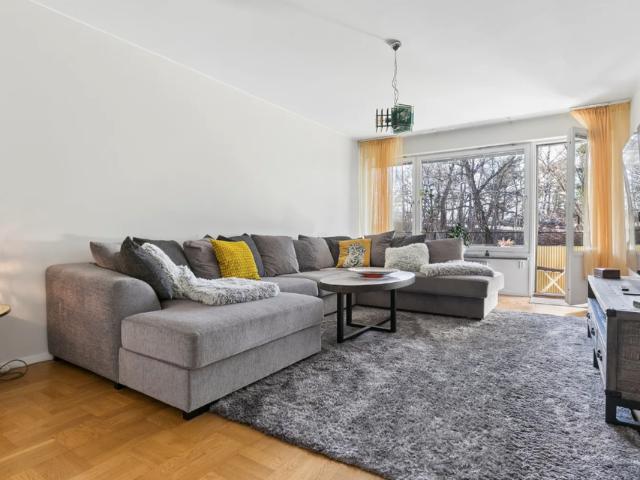 Lägenhet hyra i Farsta, Botkyrka