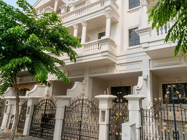 Nhà mặt phố bán