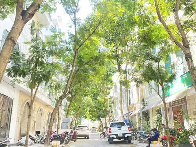 Nhà mặt phố bán tại Hoàn Kiếm, Hà Nội