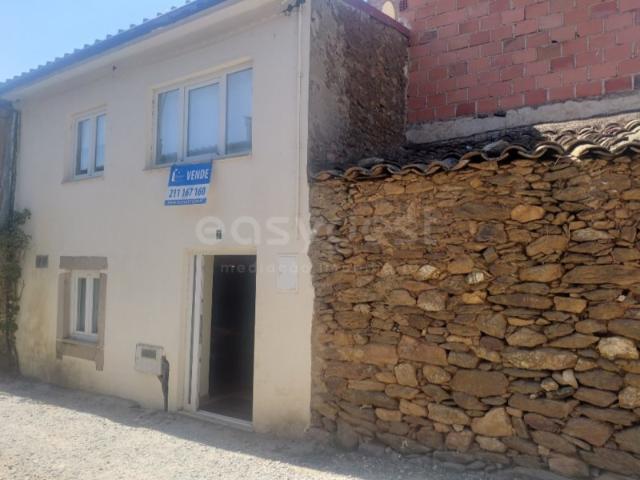 Casa venda em Mogadouro, Bragança