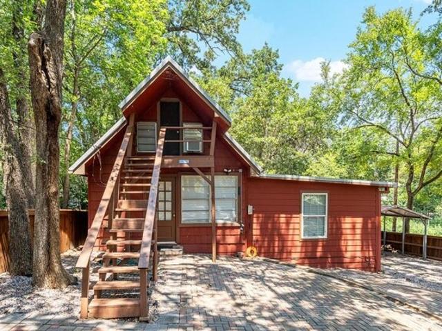 House for sale in Malakoff, Texas