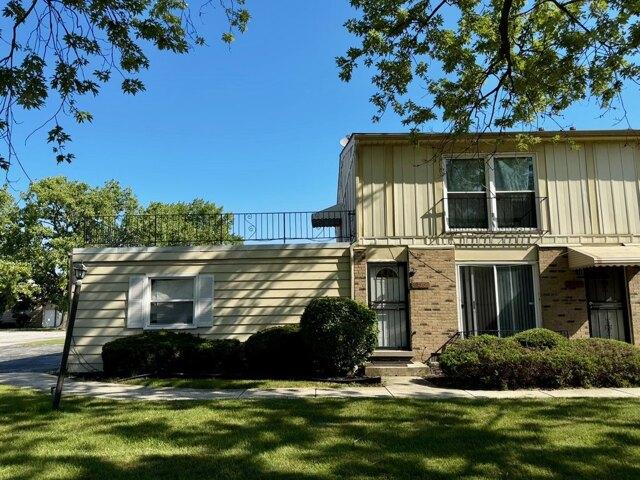 Condo for sale in Country Club Hills, Illinois