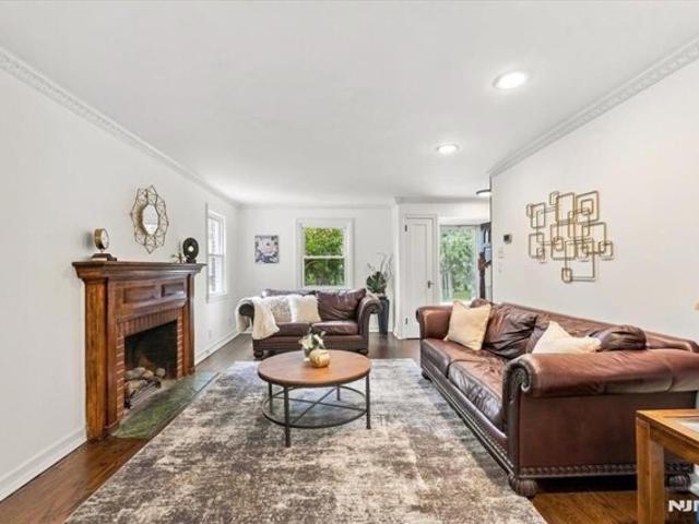 House for sale in River Edge, New Jersey