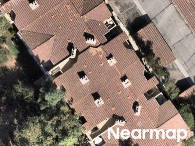 Condo for sale in Oak Park, California
