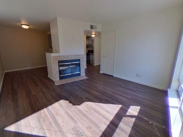 Apartment for rent in California