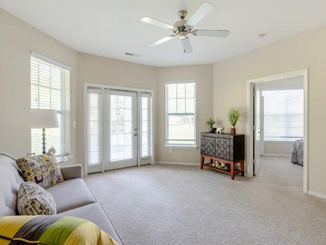 Apartment for rent in Newburgh, Indiana