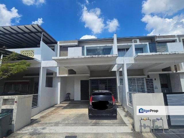 House for sale in Malaka