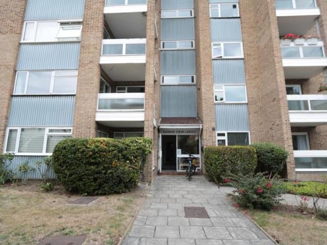Apartment for rent in Surbiton, Greater London