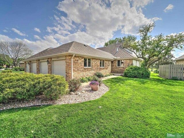 Condo for sale in Omaha, Millard