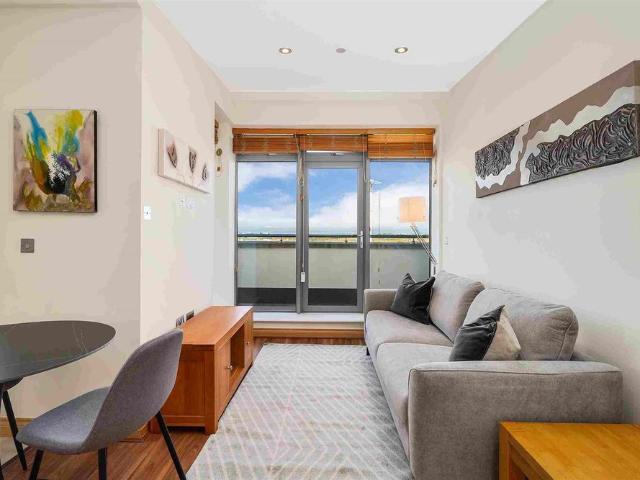 Apartment to rent in Carrickmines, North Tipperary