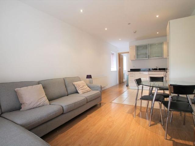 Apartment to rent in Carrickmines, North Tipperary