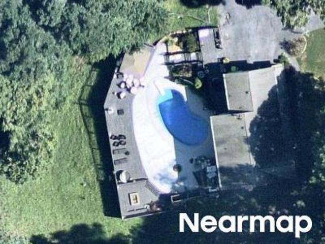 House for sale in Winterthur Woods, Fayetteville