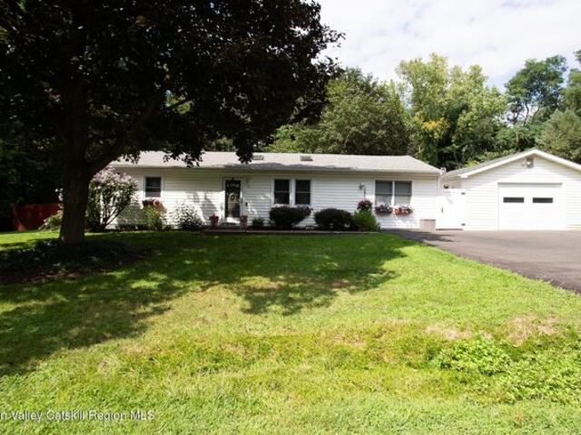 House for sale in Schodack Landing, New York