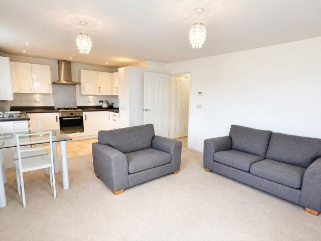 Apartment for rent in Stoke Lodge and The Common, Patchway