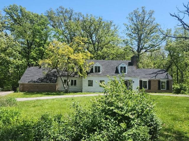 House for sale in Olympia Fields, Illinois