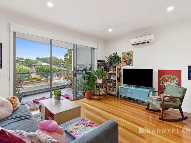 Room for rent in Camerons Creek, Victoria
