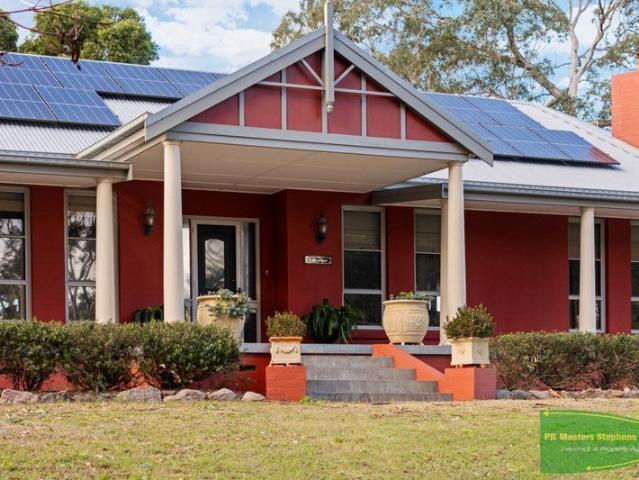 Cottage for sale in Lowther, New South Wales