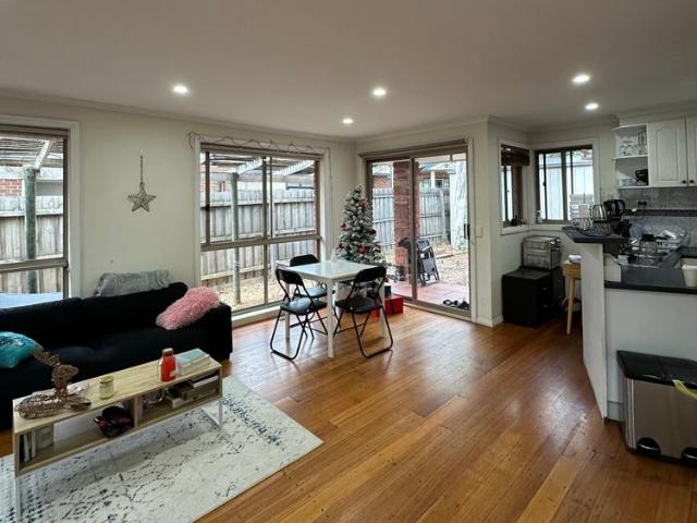 Room for rent in Camerons Creek, Victoria