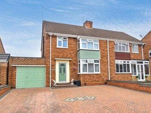 House for sale in Stourbridge, West Midlands