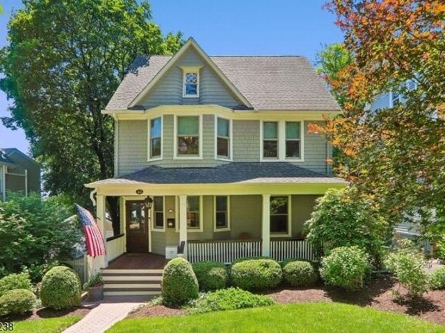 House for sale in Summit, New Jersey