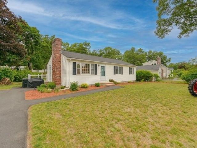 House for sale in Ayer, Massachusetts