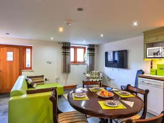 Apartment for rent in Marsh Green, Budlake