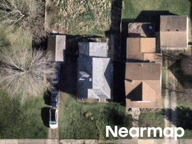 House for sale in Elyria