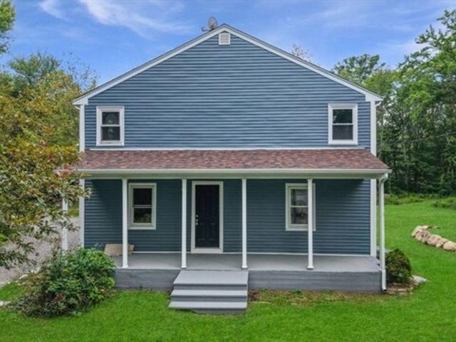 House for sale in Dighton