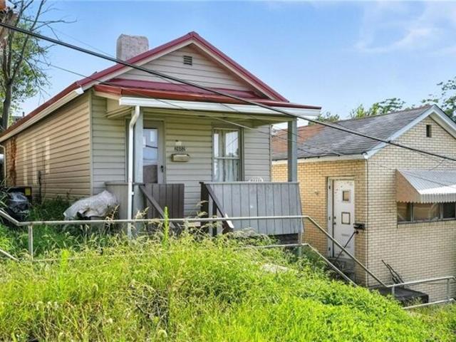 House for sale in Mckeesport