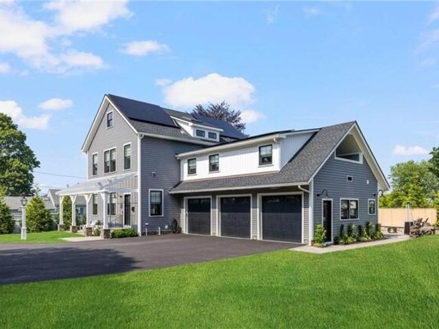 House for sale in Middletown, Rhode Island