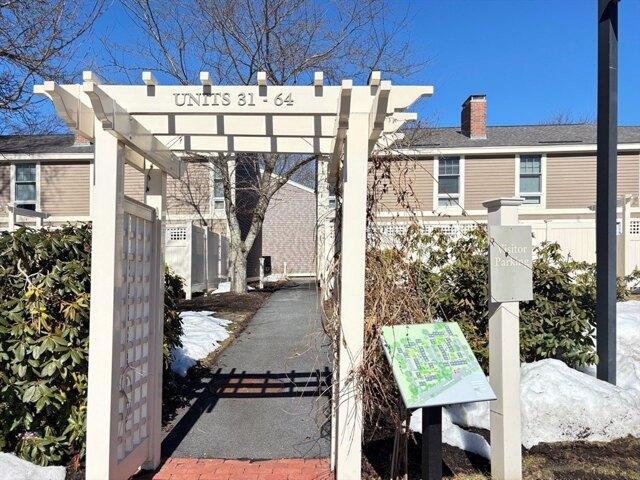 Condo for sale in Wellesley, Massachusetts
