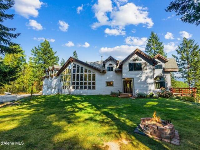 House for sale in Cocolalla, Idaho