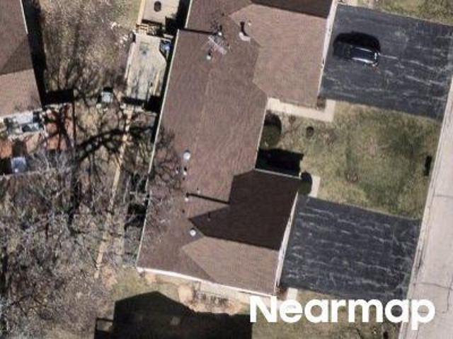 House for sale in Mchenry, Illinois