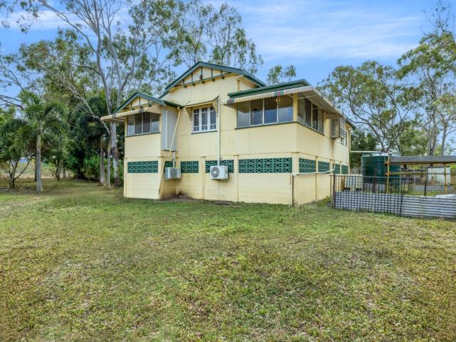 Cottage for sale in Oak Valley, Queensland