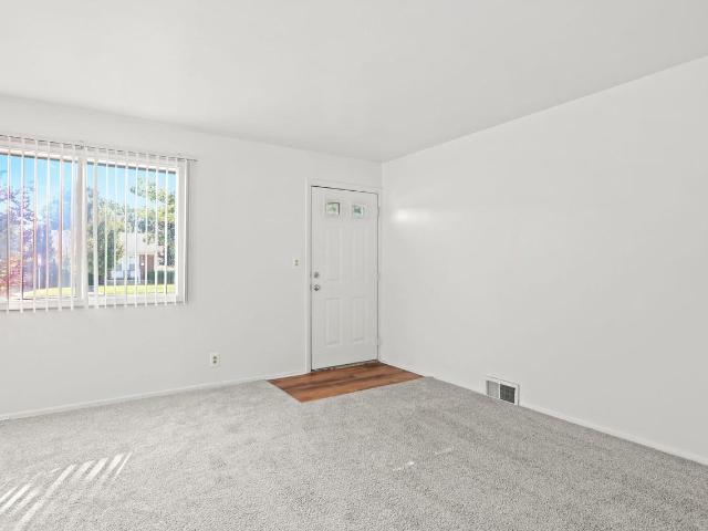 Apartment for rent in Westland, Michigan