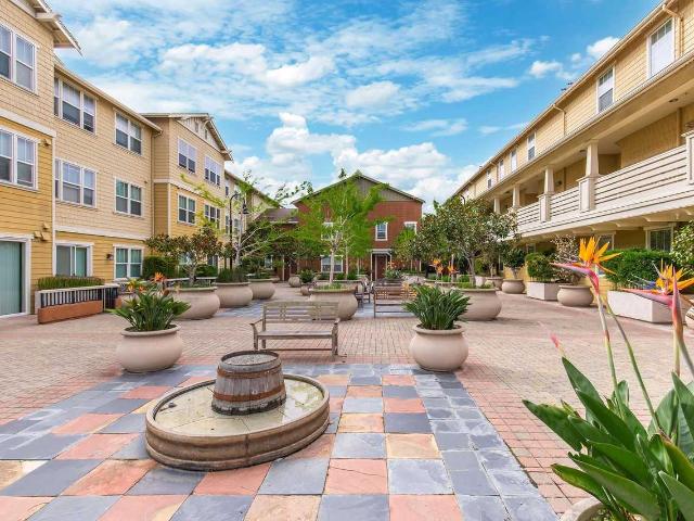 Apartment for rent in Emeryville, California