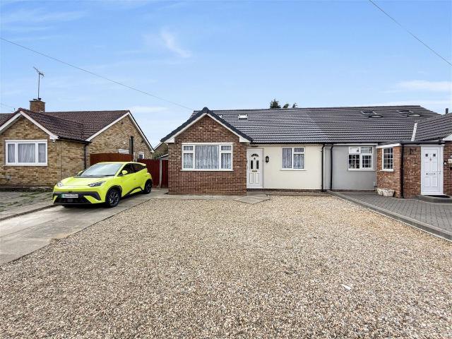 House for rent in London Borough of Hounslow, Greater London