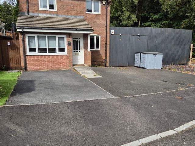 House for rent in Parc Penllergaer, Tircoed