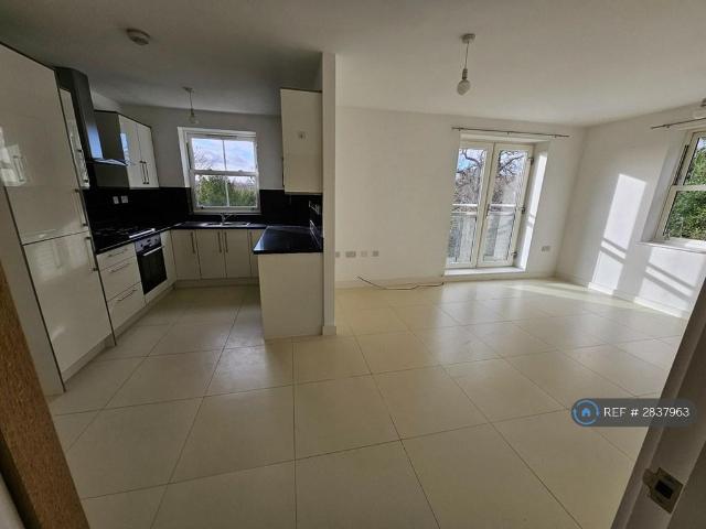 Apartment for rent in Binscombe, Fole