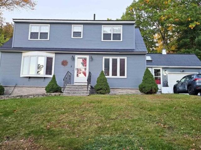 House for sale in Ward 8, Nashua