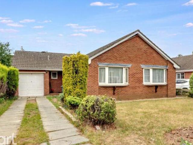 House for sale in Edenthorpe, South Yorkshire