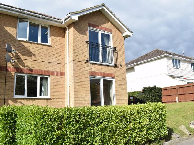 Apartment for rent in Oakdale, Poole